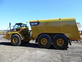Caterpillar 740 Water Truck - picture0' - Click to enlarge