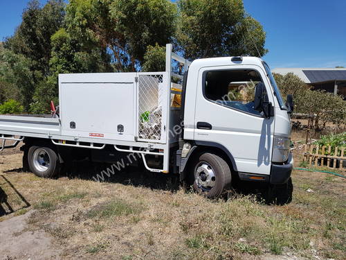 Fuso 815 Mitsubishi 2015  with tray and tool boxes