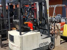Crown 3 Wheel Electric Forklift 6100mm Lift Height - picture0' - Click to enlarge