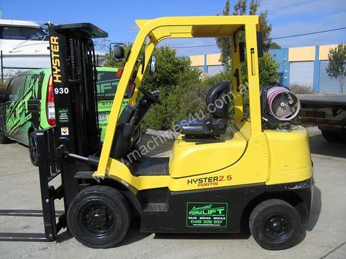 HYSTER 2.5t LPG with Container Mast