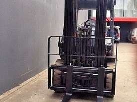 TCM FD25Z5 2.5 Tonne FLAMEPROOF container mast forklift - picture1' - Click to enlarge