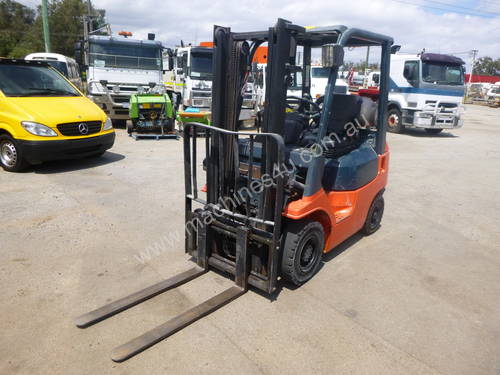 1999 Toyota 42-7FG15 1.5 Tonne Container Forklift - In Auction