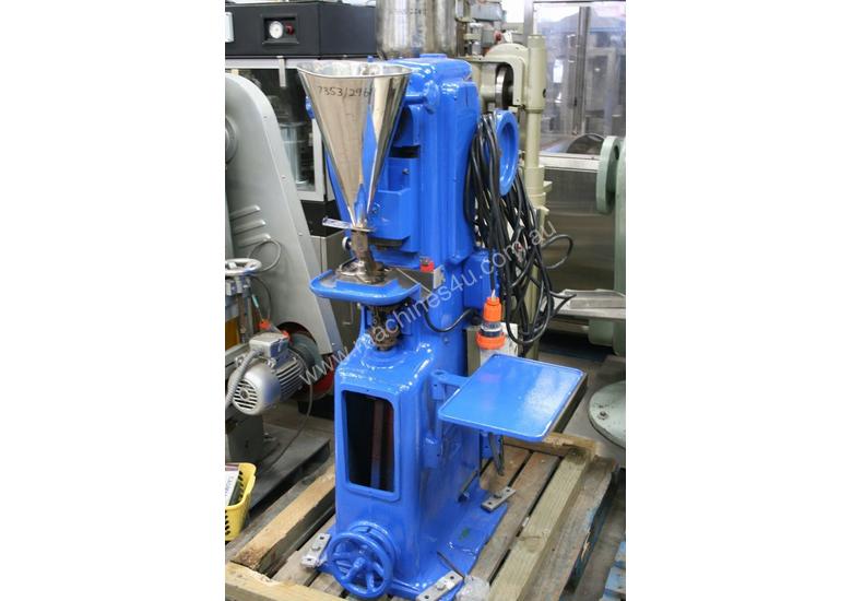 caption Tablet Press
