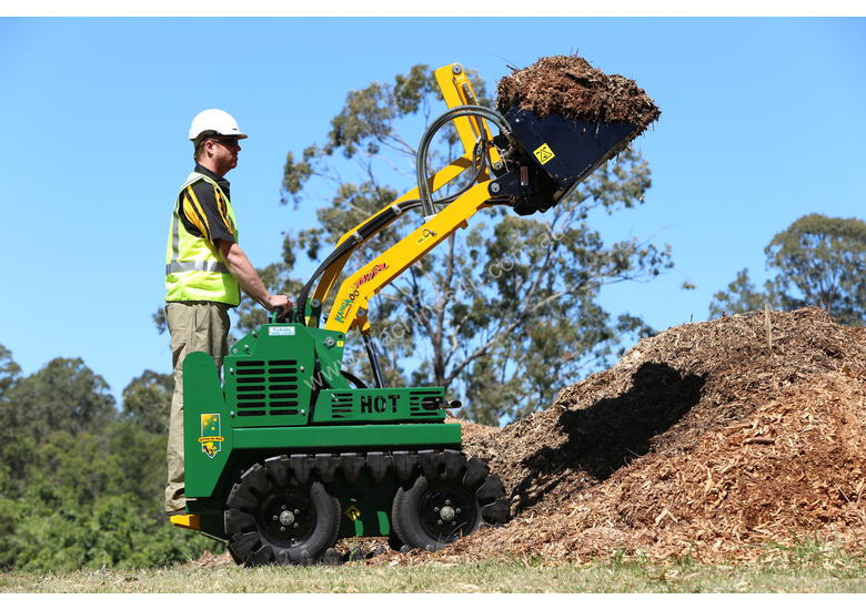 caption KANGA DT725 7 SERIES DIESEL MINI LOADER