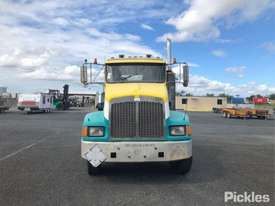 1997 Kenworth T401 - picture1' - Click to enlarge