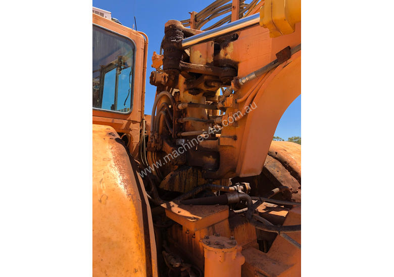 caption Caterpillar 627B Open Bowl Scraper