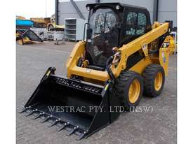 CATERPILLAR 232DLRC Skid Steer Loaders - picture0' - Click to enlarge