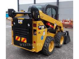 CATERPILLAR 232DLRC Skid Steer Loaders - picture1' - Click to enlarge