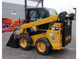 CATERPILLAR 232DLRC Skid Steer Loaders - picture2' - Click to enlarge