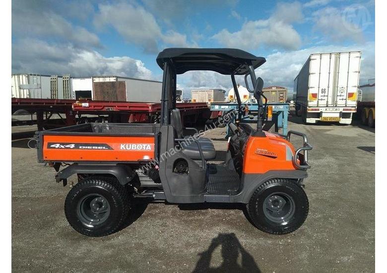 caption Kubota RTV900XT