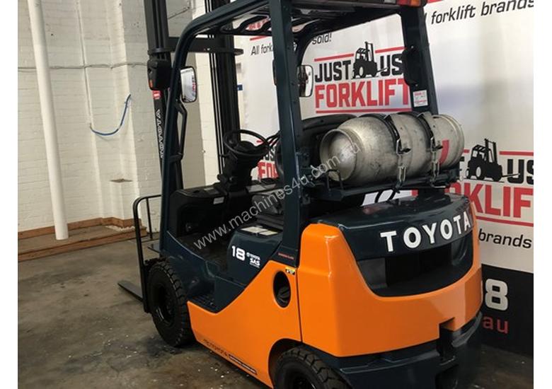 caption TOYOTA FORKLIFTS 32-8FG18 15003