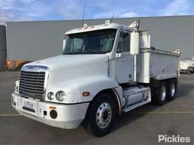 2008 Freightliner Century Class CST120 - picture2' - Click to enlarge