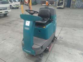 Tennant Floor Scrubber T7 - picture0' - Click to enlarge