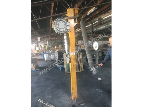 Pipe Vacuum Lifter - used to lift and move 60kg bags of granules
