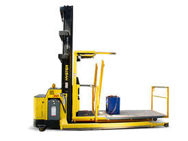 3.0T Battery Electric Order Picker - picture0' - Click to enlarge