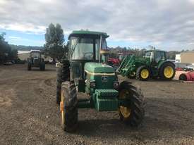 John Deere 2140 4WD Cabin Tractor - picture0' - Click to enlarge