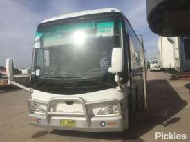 2013 Yutong T12 Coach - picture2' - Click to enlarge