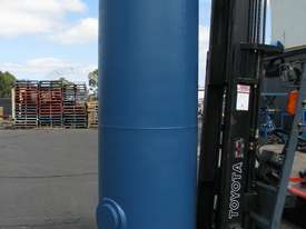 Vertical Air Compressor Receiver Tank 1000L - picture0' - Click to enlarge