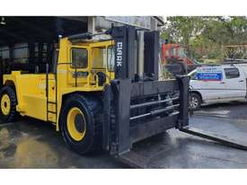 Clark 24T (2.9m Lift) Container Handler Diesel C500Y550D - picture0' - Click to enlarge