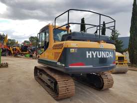 2013 HYUNDAI R140LC-9A EXCAVATOR WITH LOW 215 HOURS - picture2' - Click to enlarge