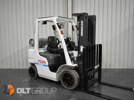 Unicarriers TCM FG25 2.5 Tonne Forklift 4.75m Lift Height Container Mast Markless Tyres 2017 - picture2' - Click to enlarge