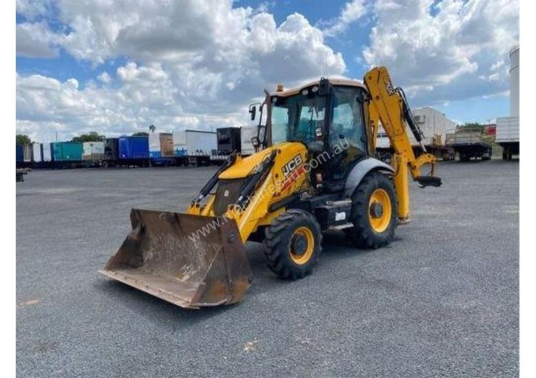 caption 2011 JCB 3CX CLASSIC U3943