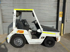 Toyota 022TG25 Tug Utility Vehicles - picture0' - Click to enlarge