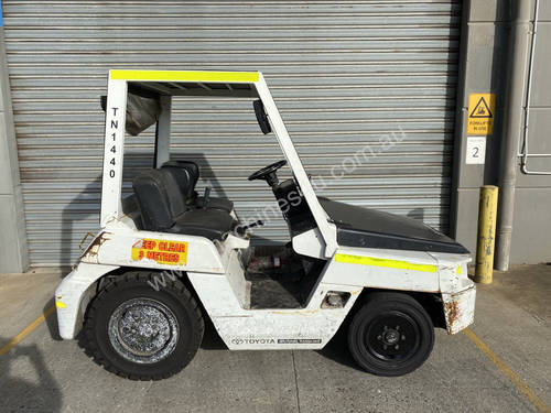 Toyota 022TG25 Tug Utility Vehicles