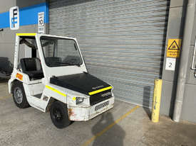 Toyota 022TG25 Tug Utility Vehicles - picture0' - Click to enlarge