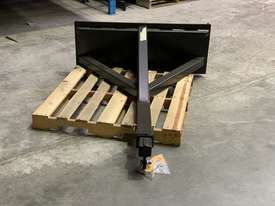 Skid Steer 1000kg Extendable lifting Jib (inc Lifting hook) - Ex Display - picture0' - Click to enlarge