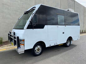 Mitsubishi Canter Motorhome Bus - picture0' - Click to enlarge
