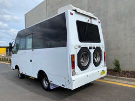 Mitsubishi Canter Motorhome Bus - picture1' - Click to enlarge