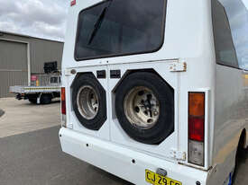 Mitsubishi Canter Motorhome Bus - picture2' - Click to enlarge