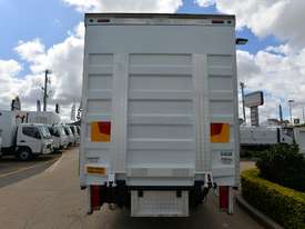 2007 IVECO EUROCARGO Tautliner Truck - Tail Lift - picture2' - Click to enlarge