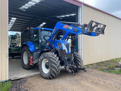 New Holland  FWA/4WD Tractor