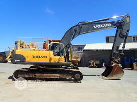 2010 VOLVO EC240CL HYDRAULIC EXCAVATOR - picture0' - Click to enlarge