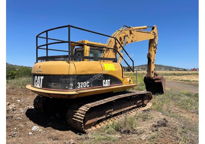 Used Caterpillar 320C Excavator in , Listed on Machines4u