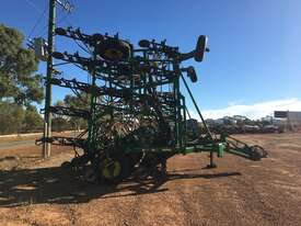 2010 John Deere 1870 Air Drills - picture1' - Click to enlarge