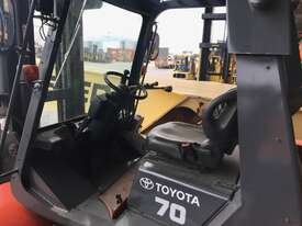 5.0T Diesel Counterbalance Forklift - picture2' - Click to enlarge