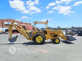 1982 - 1986 JOHN DEERE 310B 2WD BACKHOE LOADER TRACTOR - picture0' - Click to enlarge