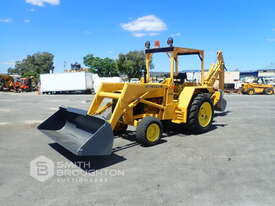 1982 - 1986 JOHN DEERE 310B 2WD BACKHOE LOADER TRACTOR - picture0' - Click to enlarge