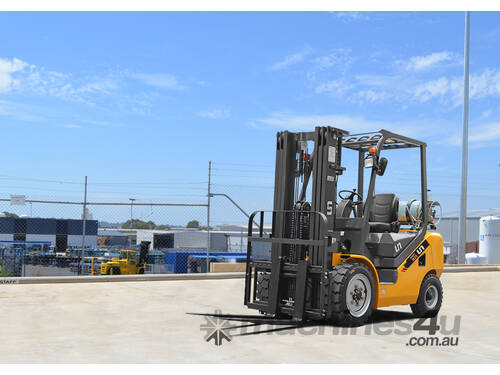 UN Forklift 2.5T, LPG: Forklifts Australia - the Industry Leader!