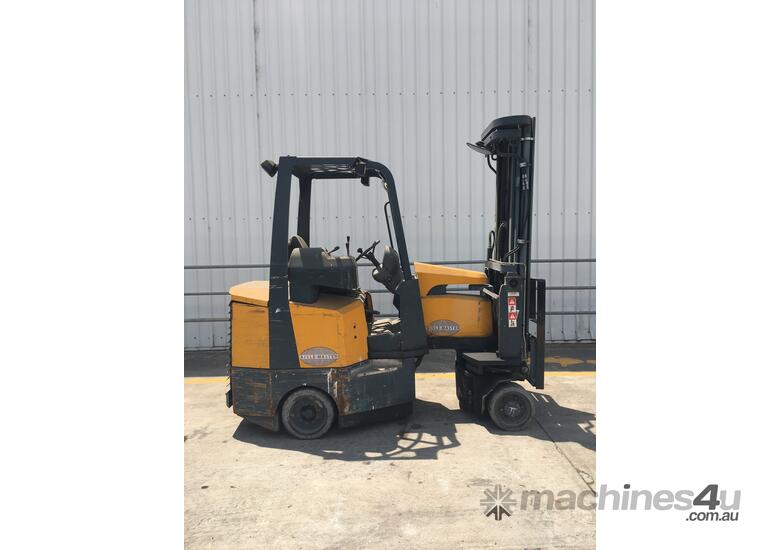 caption 2.0T Battery Electric Narrow Aisle Forklift