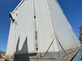 Custom  Refrigerated Van Trailer - picture1' - Click to enlarge