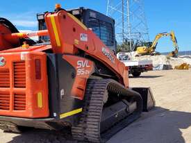 KUBOTA SVL95-2s TRACKED LOADER - picture0' - Click to enlarge