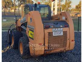 CASE SR 220 Skid Steer Loaders - picture1' - Click to enlarge