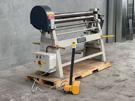 As New 1270mm x 2.5mm (full length) Powered Sheetmetal Single Pinch Curving Rollers - Volt - picture1' - Click to enlarge