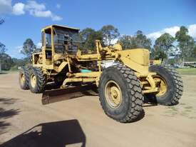 Caterpillar grader - picture0' - Click to enlarge