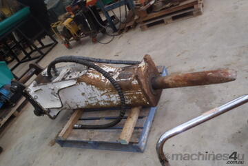 Furukawa Hydraulic Hammer Rated 14-19 Tonner