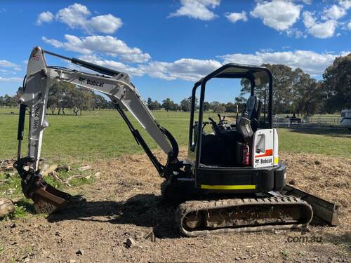 Excellent Bobcat Excavator ready for work LOW HOURS